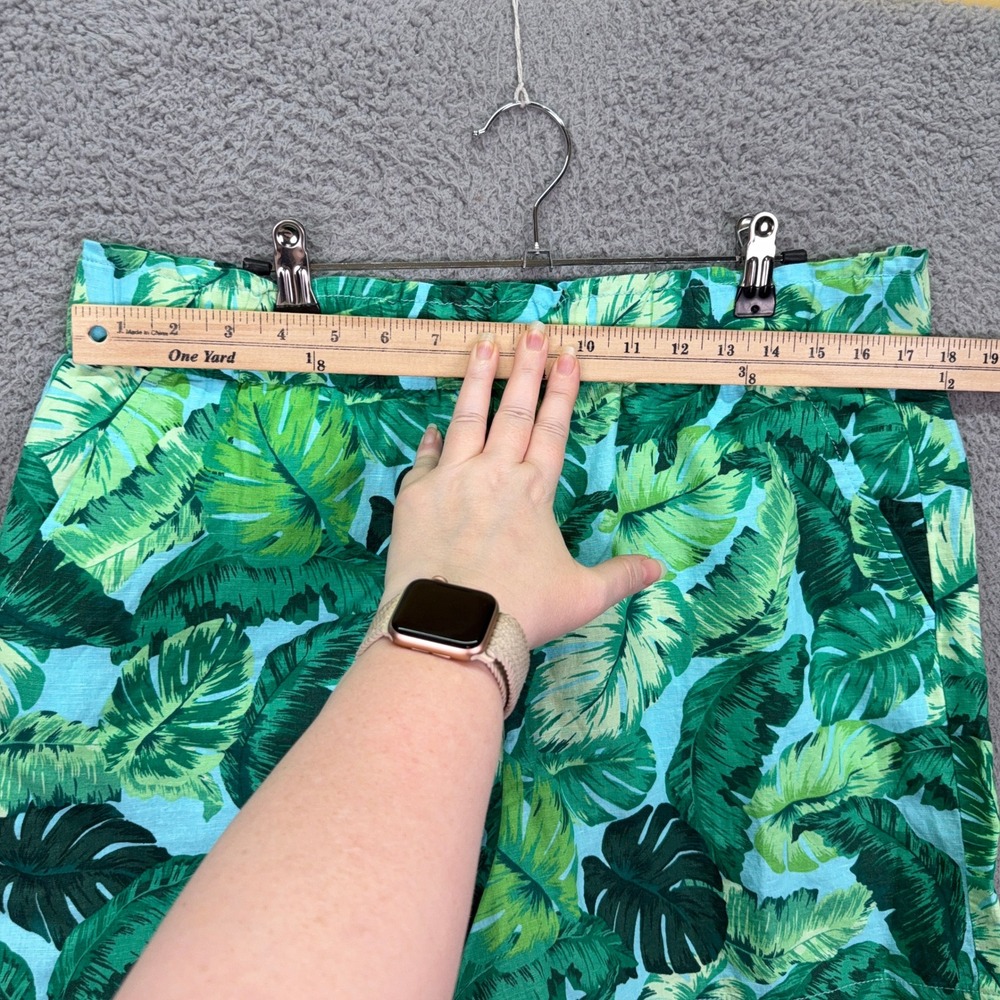 Talbots Shorts Womens L Green Tropical Leaf Nantucket Pull-On Paperbag Beach - Picture 5 of 9